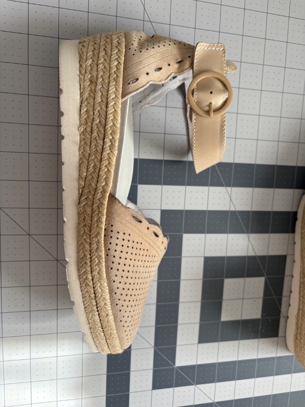 NWOT Espadrille Earth Modena Yarrow - Picture 7 of 10